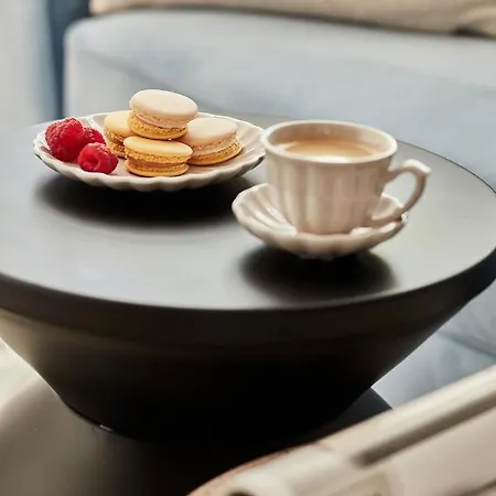 Zoli Stork - Hubnera 5 *