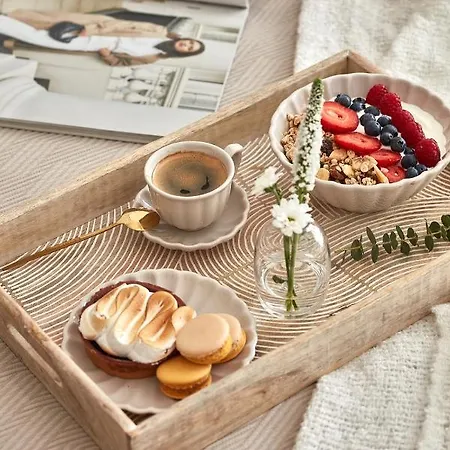 Zoli Stork - Hubnera 5 *