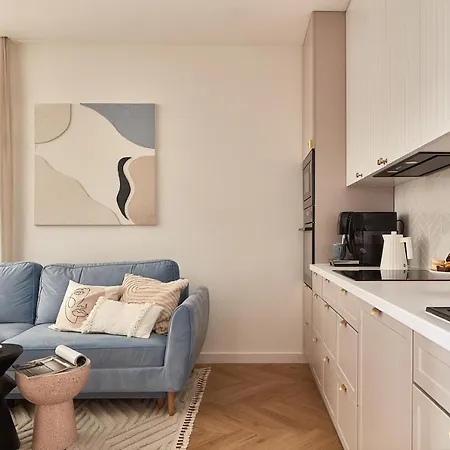 Zoli Stork - Hubnera 5 Appartement Varsovie