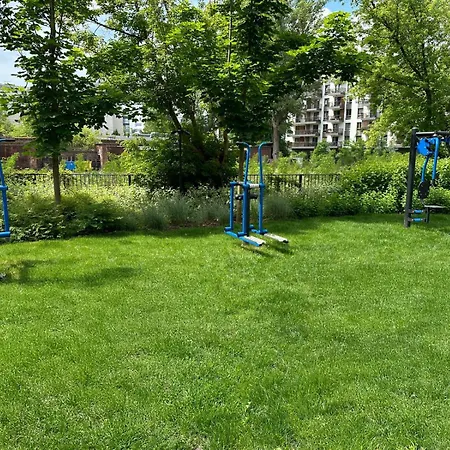 Zoli Stork - Hubnera 5